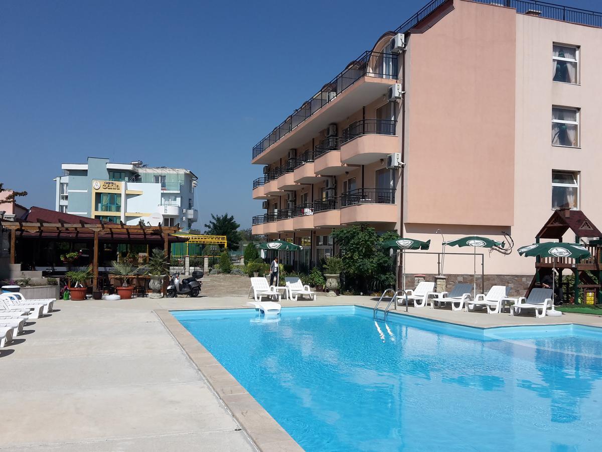 Hotel Black Sea - Breakfast, Pool & Free Parking Obzor Exteriör bild