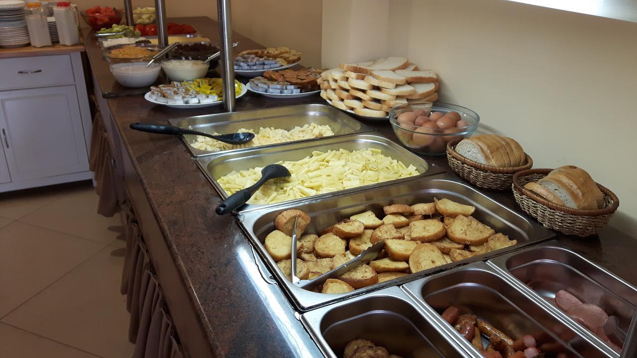 Hotel Black Sea - Breakfast, Pool & Free Parking Obzor Exteriör bild