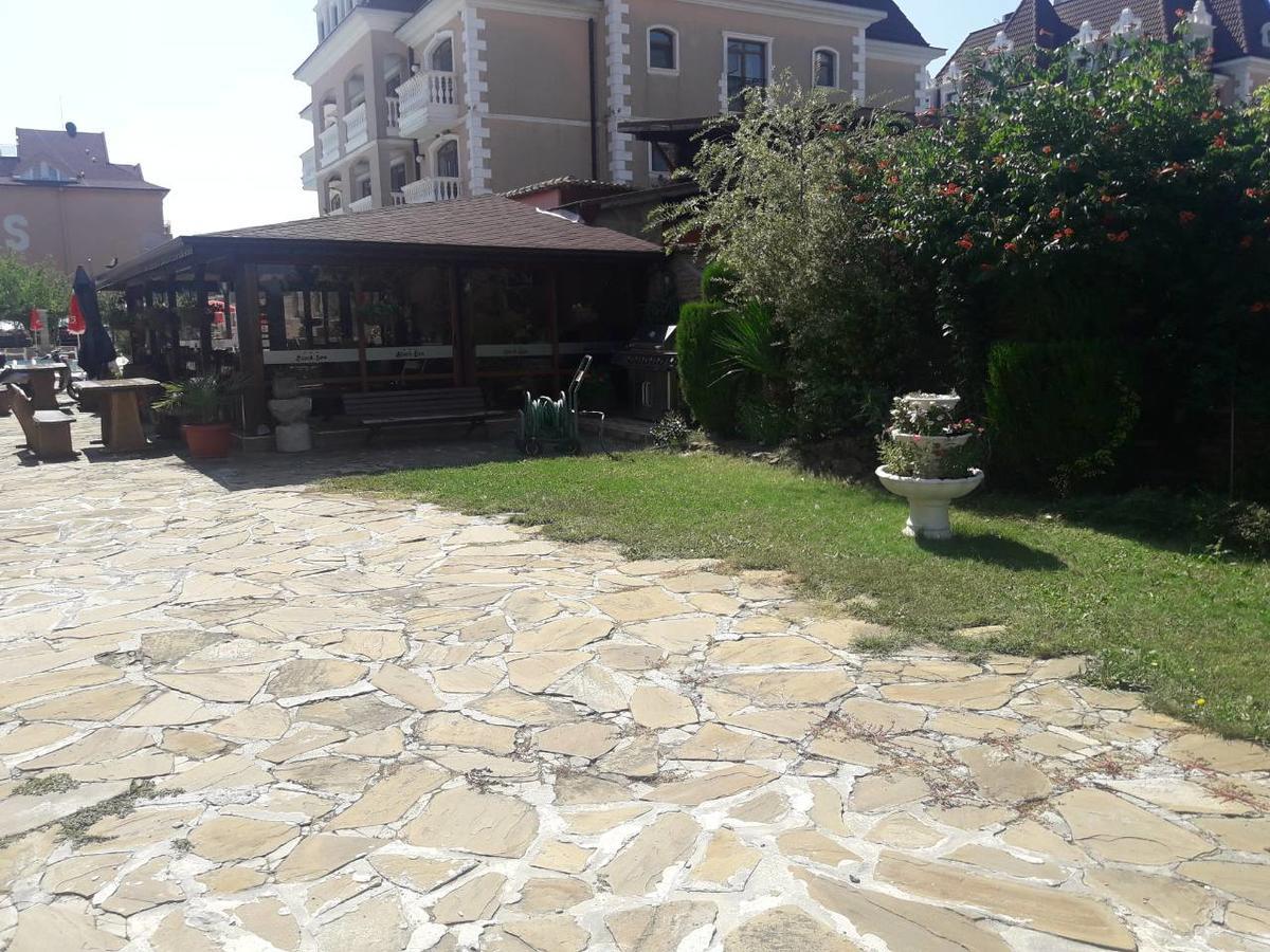 Hotel Black Sea - Breakfast, Pool & Free Parking Obzor Exteriör bild