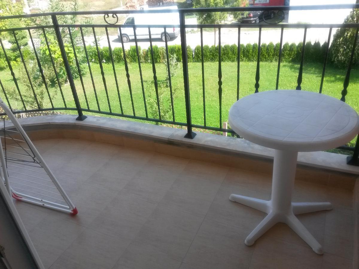 Hotel Black Sea - Breakfast, Pool & Free Parking Obzor Exteriör bild